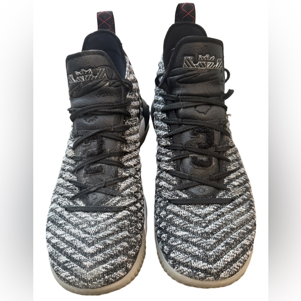 Nike Lebron James Bbz 330 Shoes. Black. Size 10.5